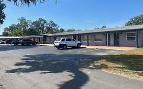 Labelle Motel 2*