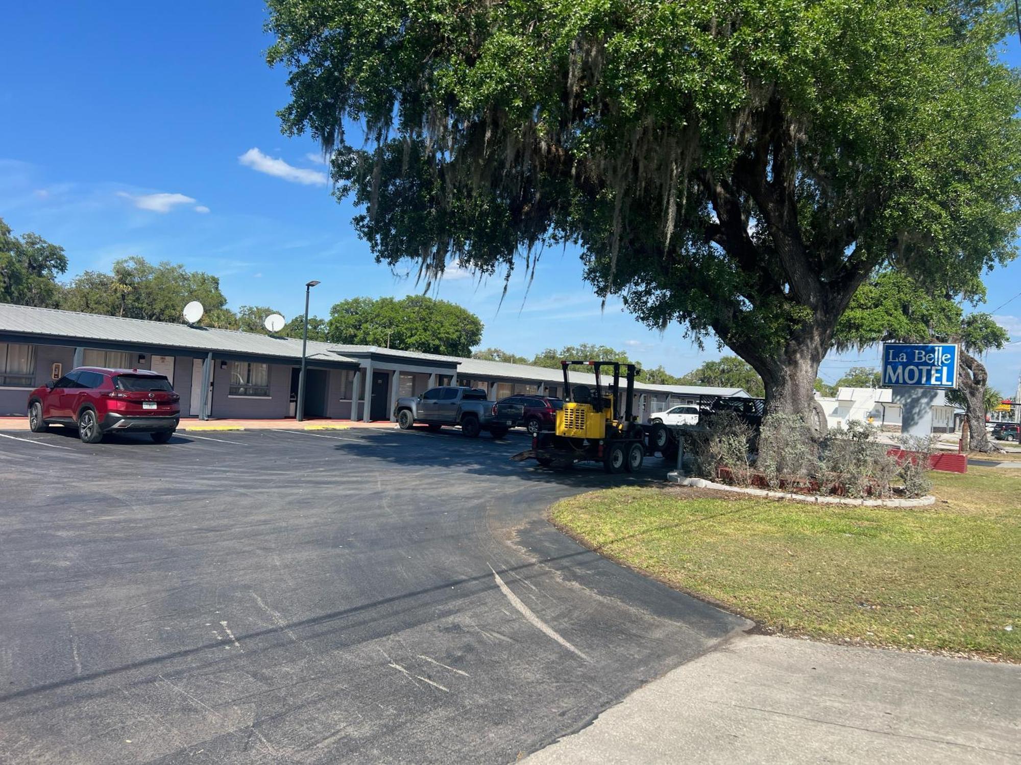 Labelle Motel Exterior photo